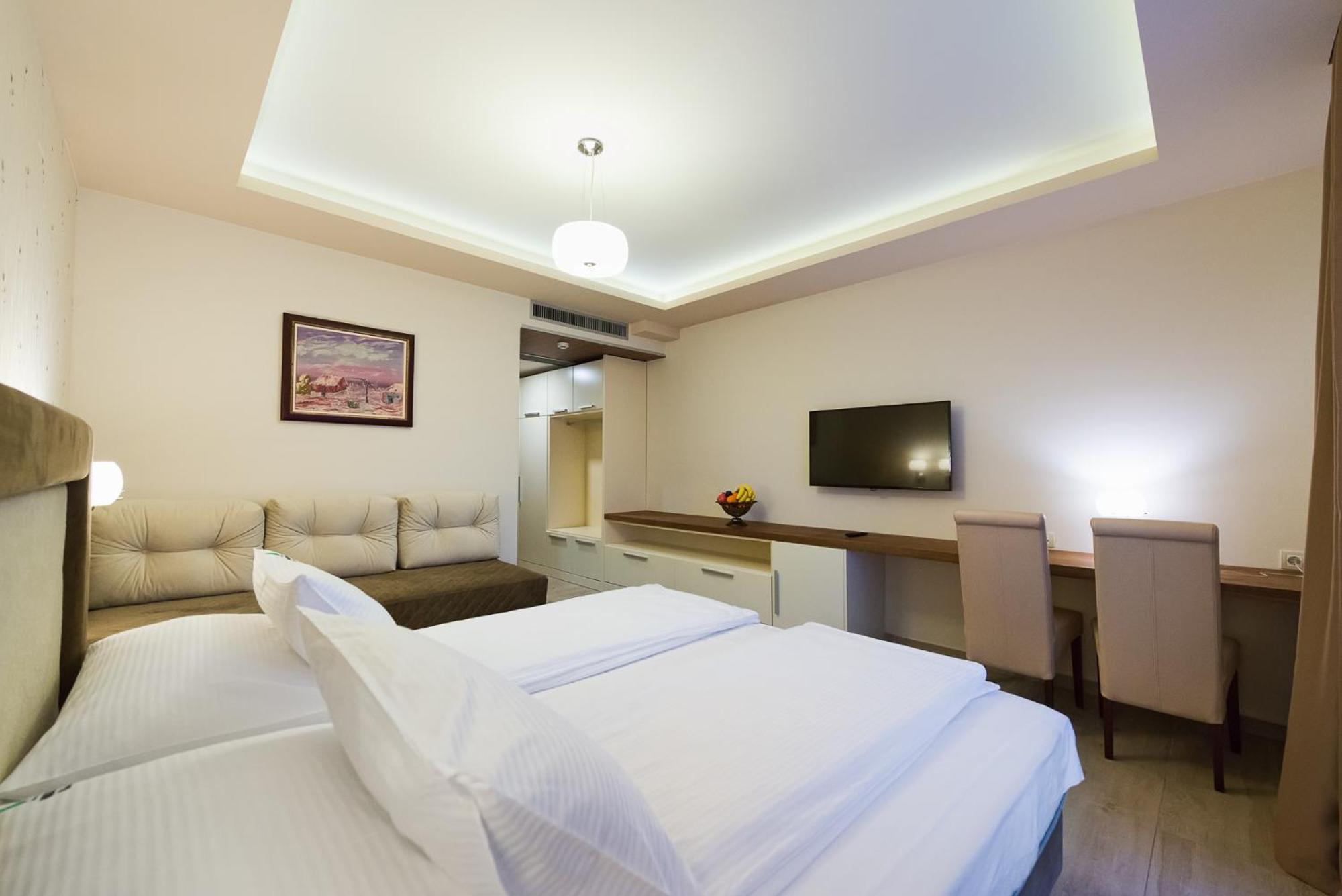 Hotel Borkovac Ruma Esterno foto